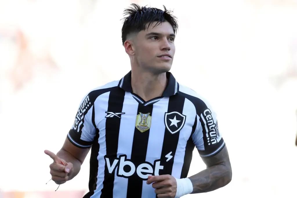 Botafogo marca aos 22 segundos contra o Santos e lidera ranking de gol mais rápido do Brasileirão 2025