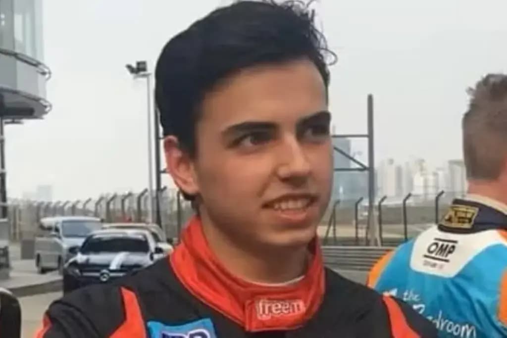 Ex-promessa da Fórmula 1 confessa ter matado o próprio pai na Espanha