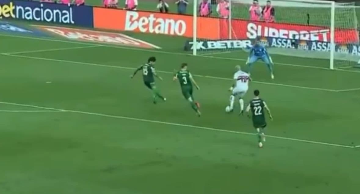 CBF divulga áudios do VAR em lances polêmicos de jogo entre São Paulo e Palmeiras