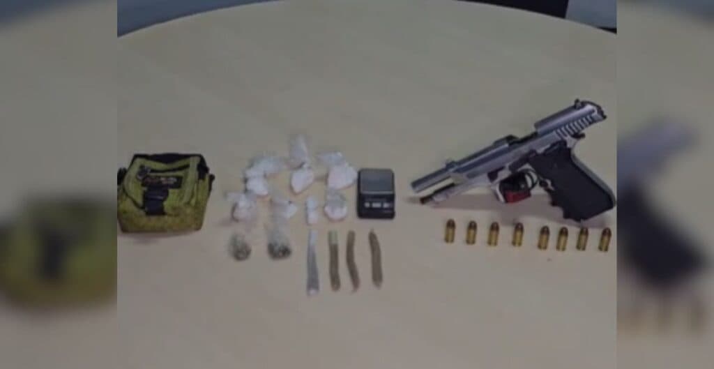 Polícia apreende drogas e arma em ação contra criminosos no Jardim Petrópolis