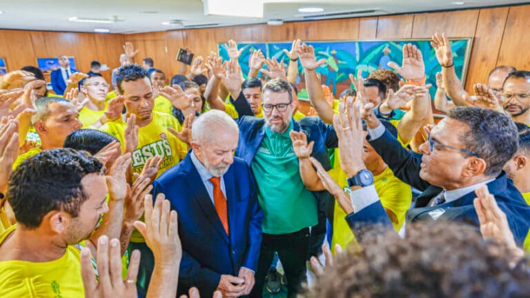 Lula se reúne com lideranças evangélicas no Palácio Planalto
