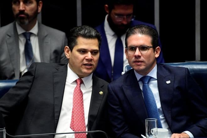 Alcolumbre e Motta se manifestam sobre Rio; Congresso aprova PL de enfrentamento à criminalidade