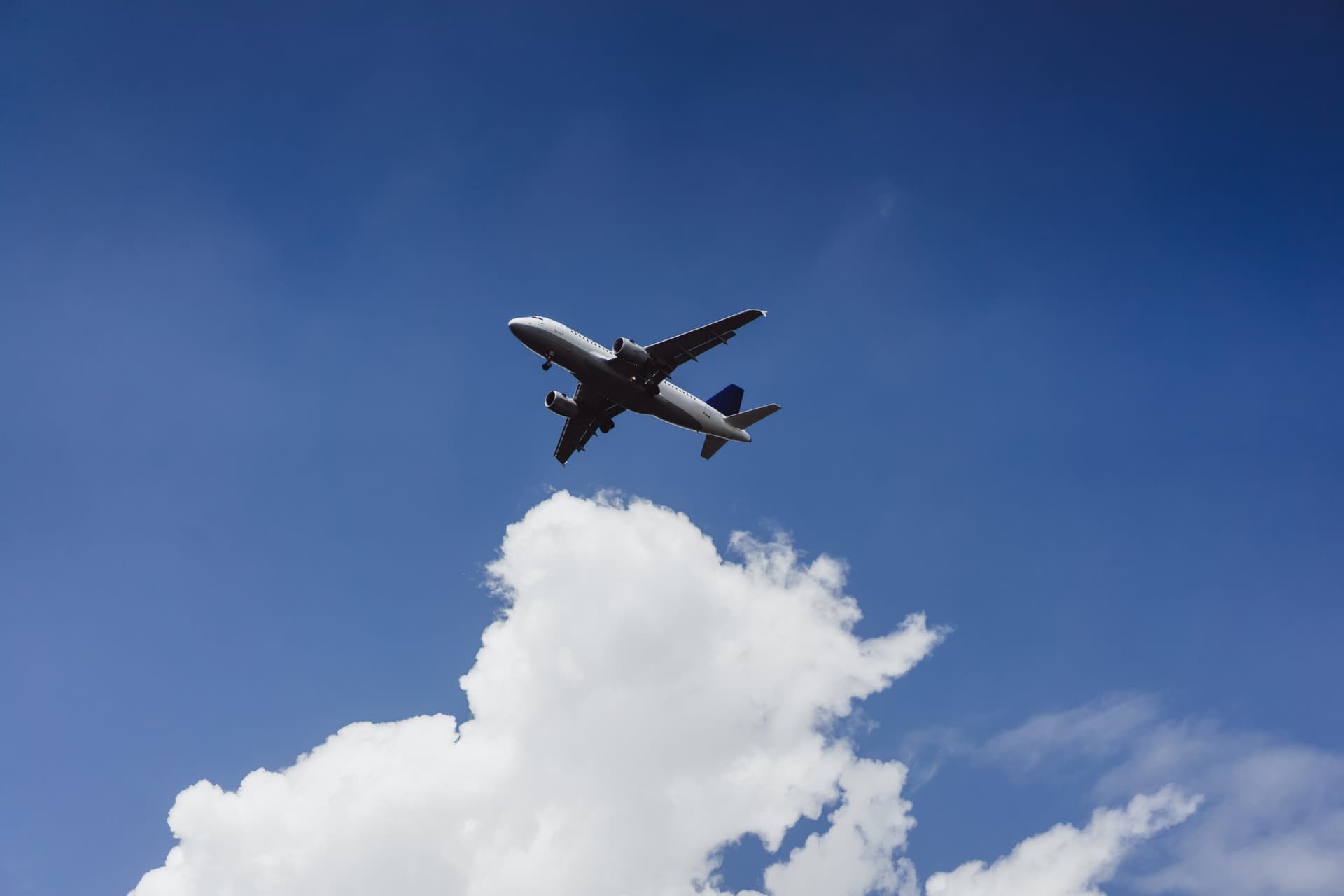 Companhia aérea vai cobrar passageiros que querem assentos reclináveis