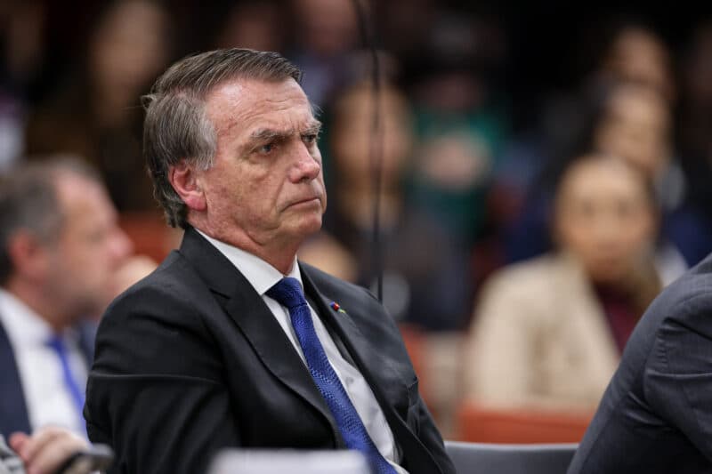 Coincidência? Bolsonaro é preso no dia 22, número usado nas eleições de 2022