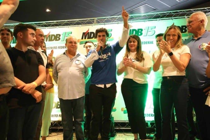 Filho de Ibaneis Rocha se filia ao MDB e promete atuação política