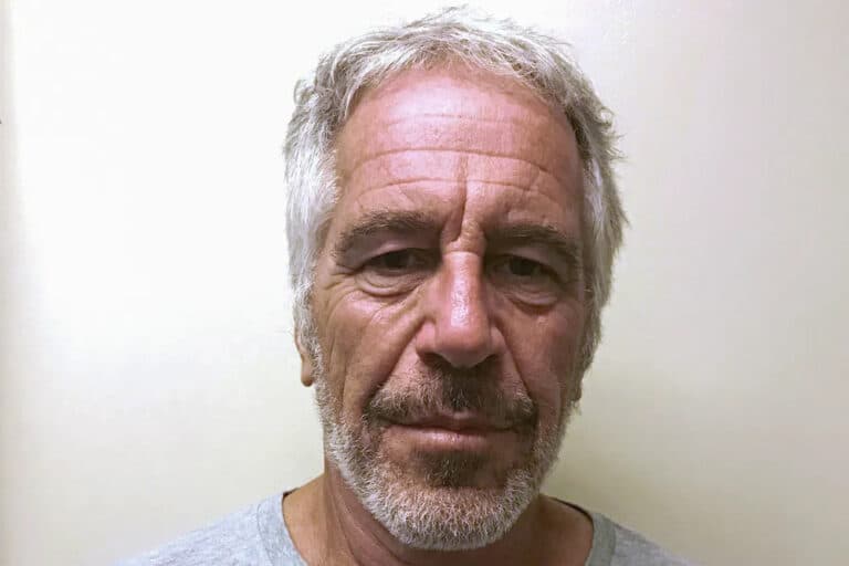 Congresso dos EUA aprova lei para liberar todos os arquivos de Jeffrey Epstein