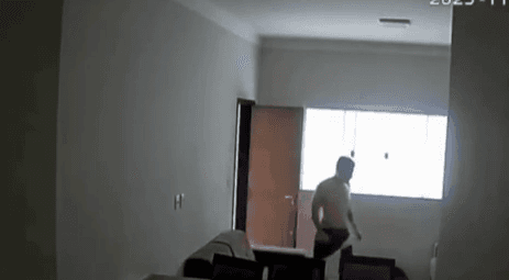 Homem é preso por invadir apartamento e furtar calcinhas em MG