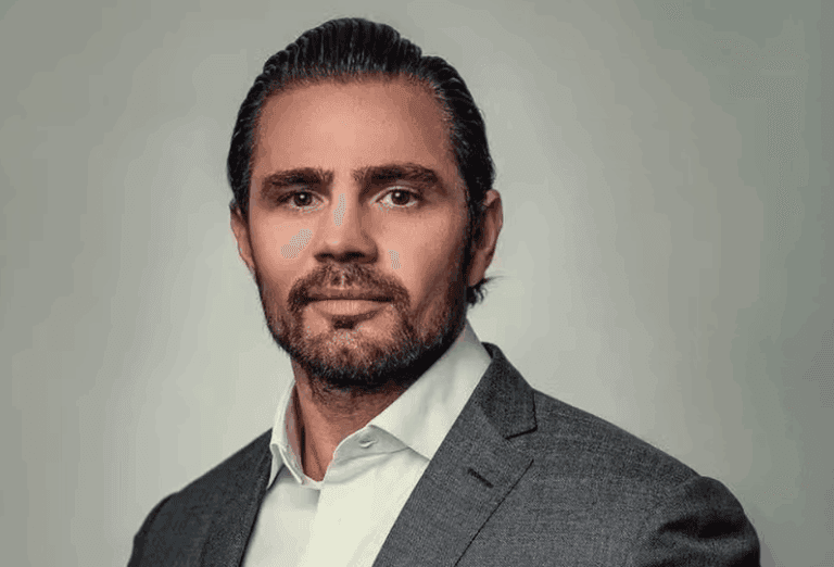 Daniel Vorcaro, dono do Banco Master, é preso no aeroporto de Guarulhos