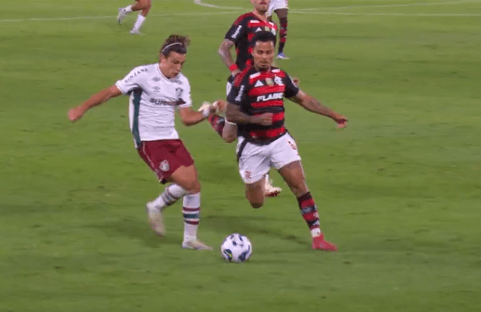 Fluminense e Flamengo duelam em rodada decisiva do Brasileiro