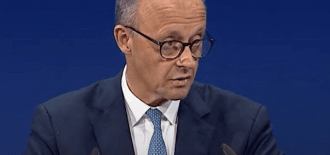 Brasileiros ‘invadem’ perfil de premiê alemão após crítica a Belém