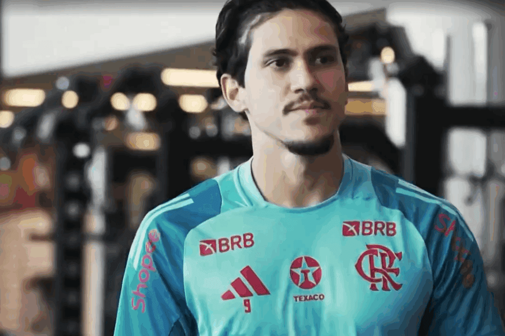 Pedro sofre lesão muscular e está fora da final da Libertadores