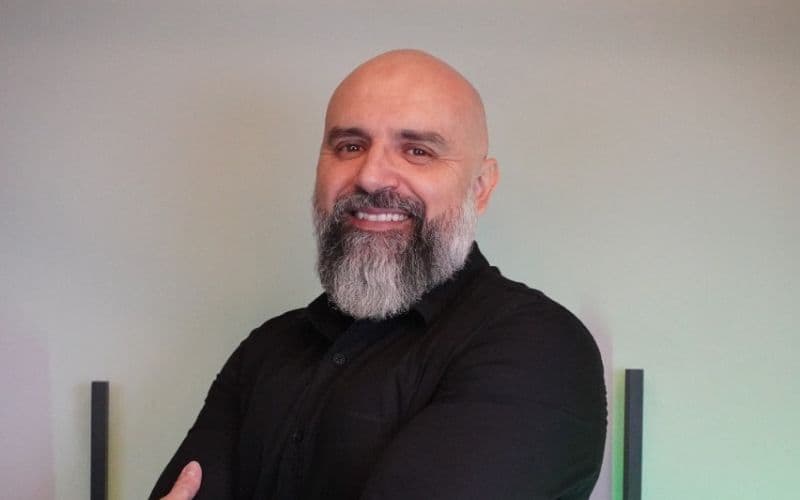 Fabrício Alva, consultor de negócios de renome nacional, vem ao Amazon IA Summit para falar de empreendedorismo