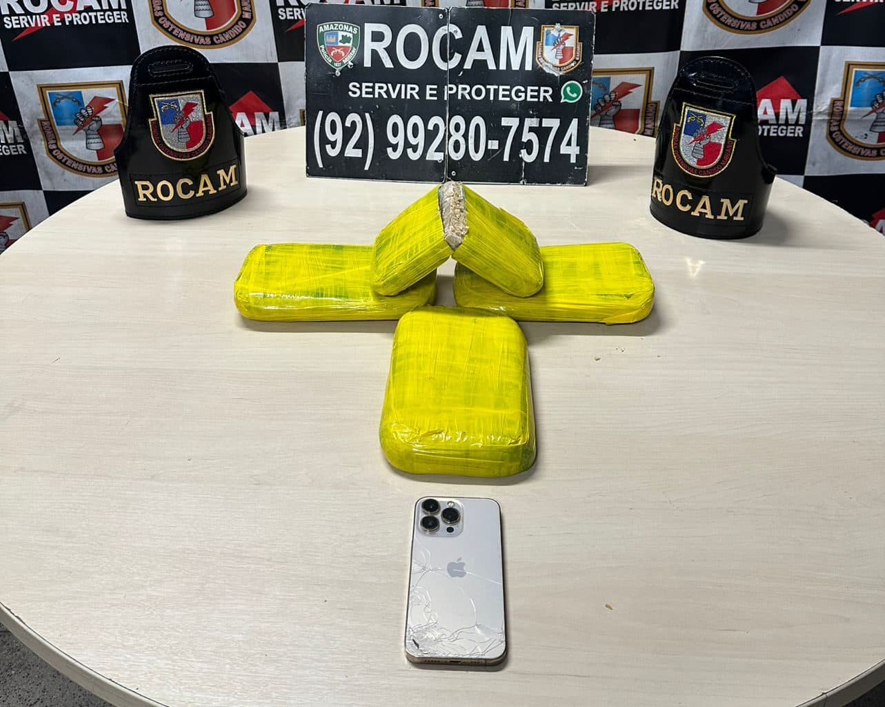 Casal é preso na frente do filho de 1 ano ao ser flagrado com 4 tabletes de oxi em Manaus