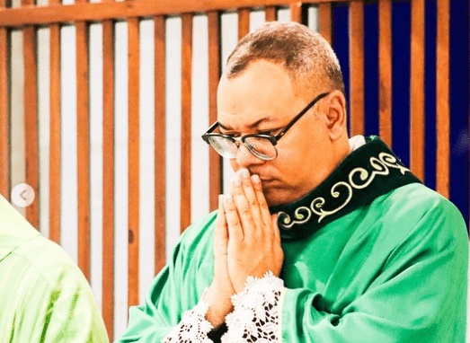 Padre e mais duas pessoas morrem em desabamento de prédio, em Salvador