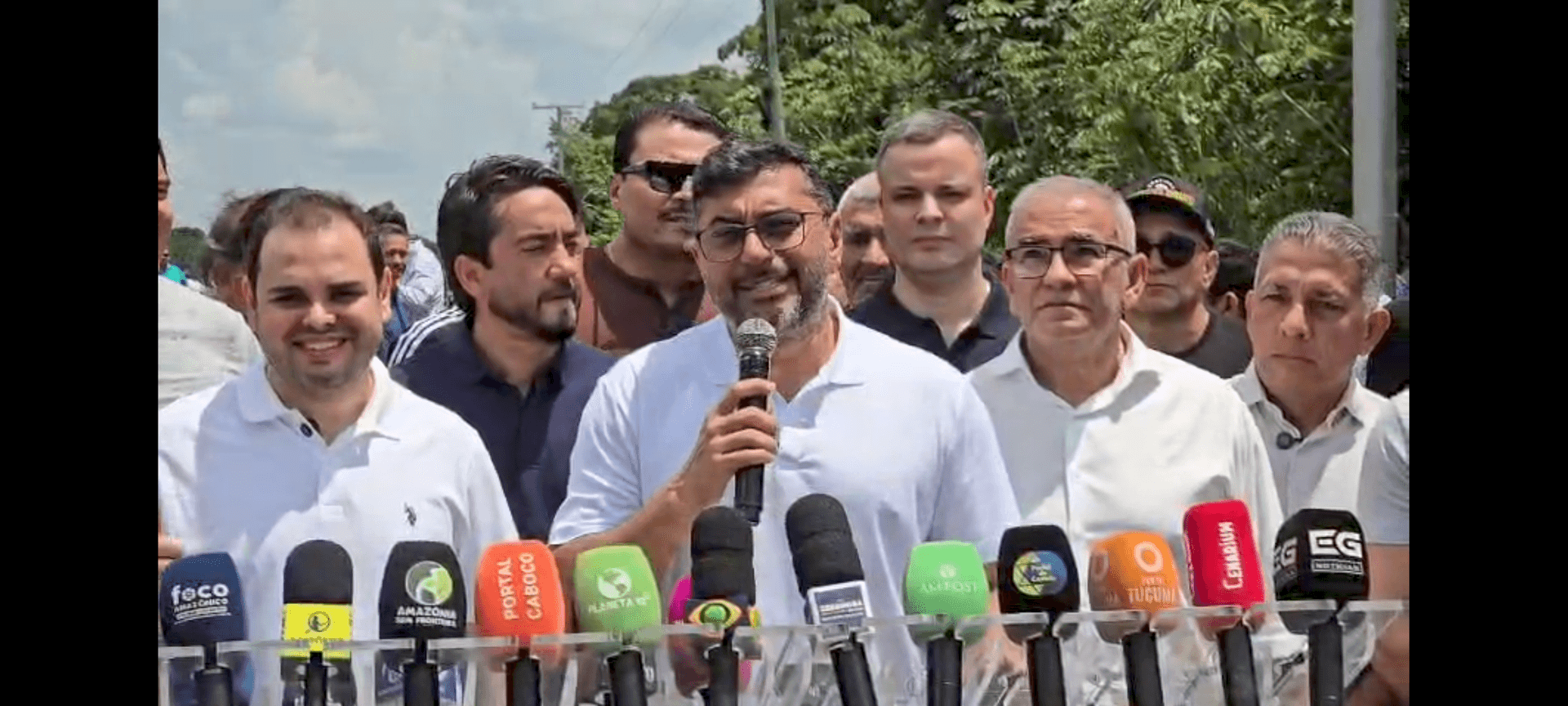 Wilson Lima entrega 220 km da AM-010 e reforça promessa de desenvolvimento no interior