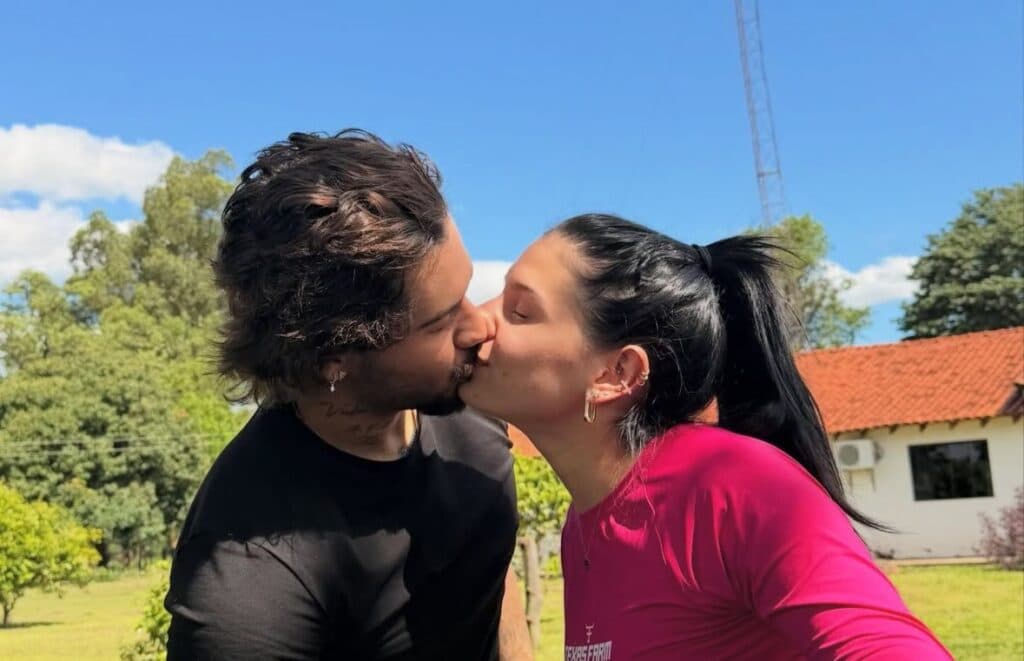 Zé Felipe declara amor por Ana Castela e internautas criticam: “Não confio em quem ama rápido”