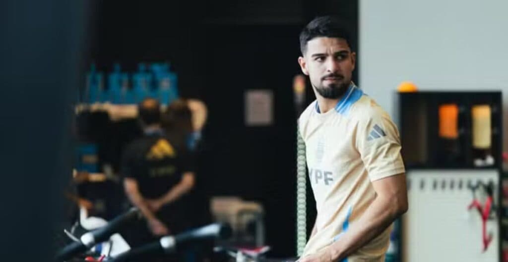 Flaco é convocado pela Argentina e Palmeiras fica sem dupla de ataque contra o Santos