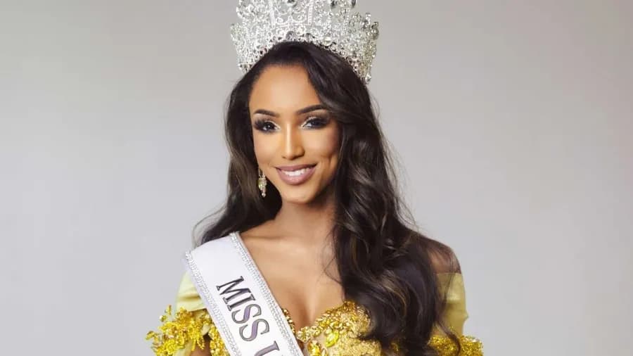 Jamaicana permanece na UTI após queda durante preliminares do Miss Universo 2025