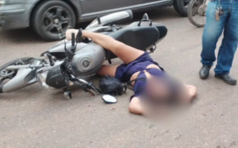 “Mazinha” é morta a tiros em Coari enquanto pilotava moto; polícia apura ligação com facção