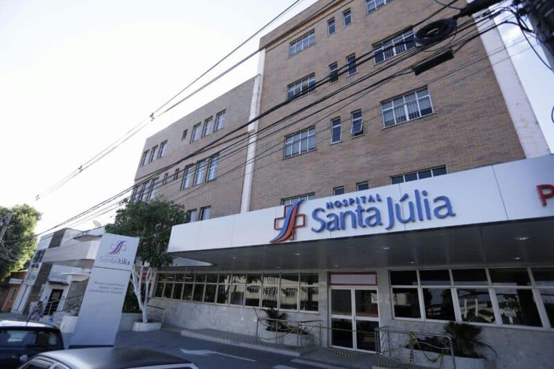 Médica e técnica de enfermagem são afastadas após morte de menino no Hospital Santa Júlia