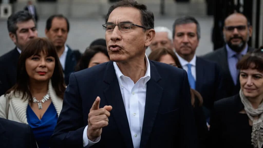 Ex-presidente do Peru é condenado a 14 anos de prisão por corrupção