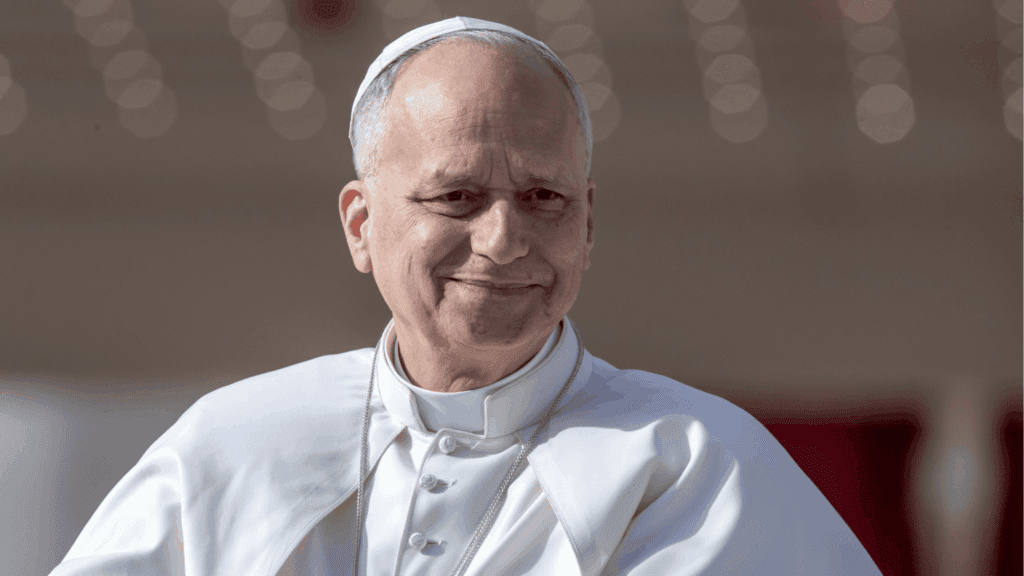 Vaticano reafirma visão da monogamia e aborda sexualidade no casamento