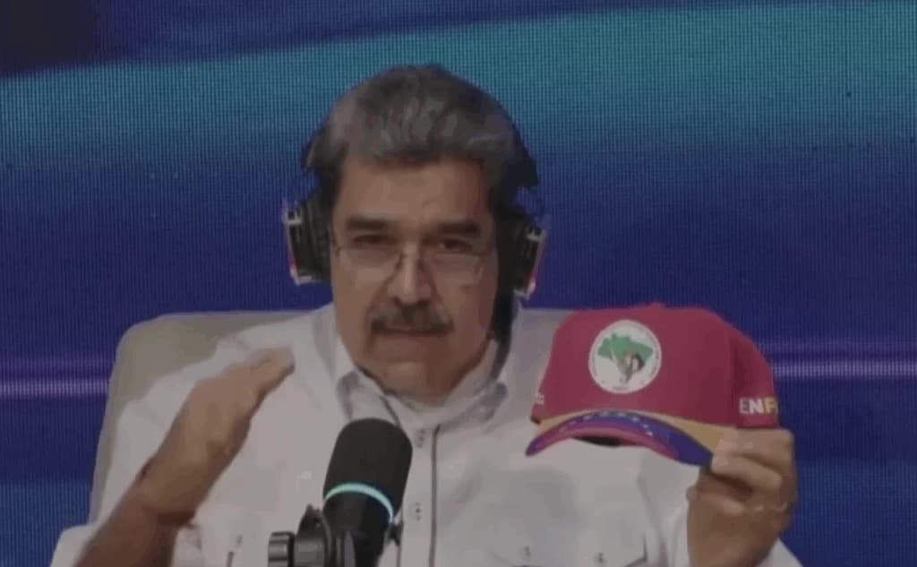 VÍDEO: Segurando boné do MST, Maduro pede apoio do Brasil para defender soberania da Venezuela