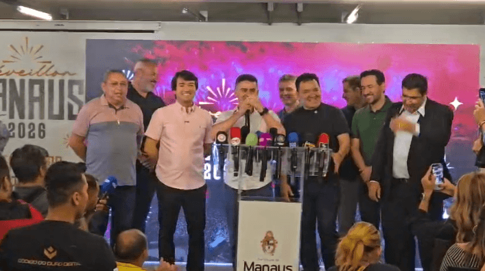 “Não quero brigar com ninguém, gente. Só alegria”, diz David Almeida em meio a especulações políticas