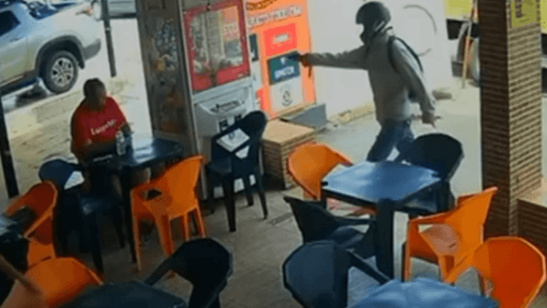 Comerciante é morto a tiros após atirador confundir alvo em DF