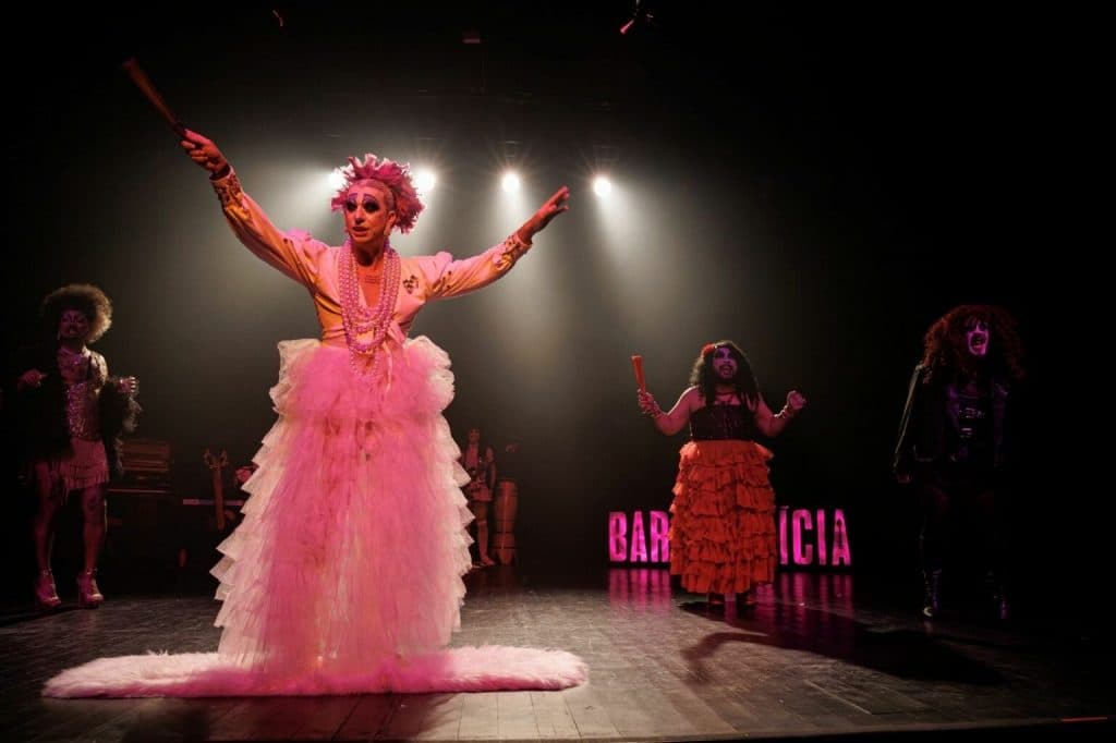 Ateliê 23 encerra programação de 2025 com dois espetáculos no Teatro Gebes Medeiros