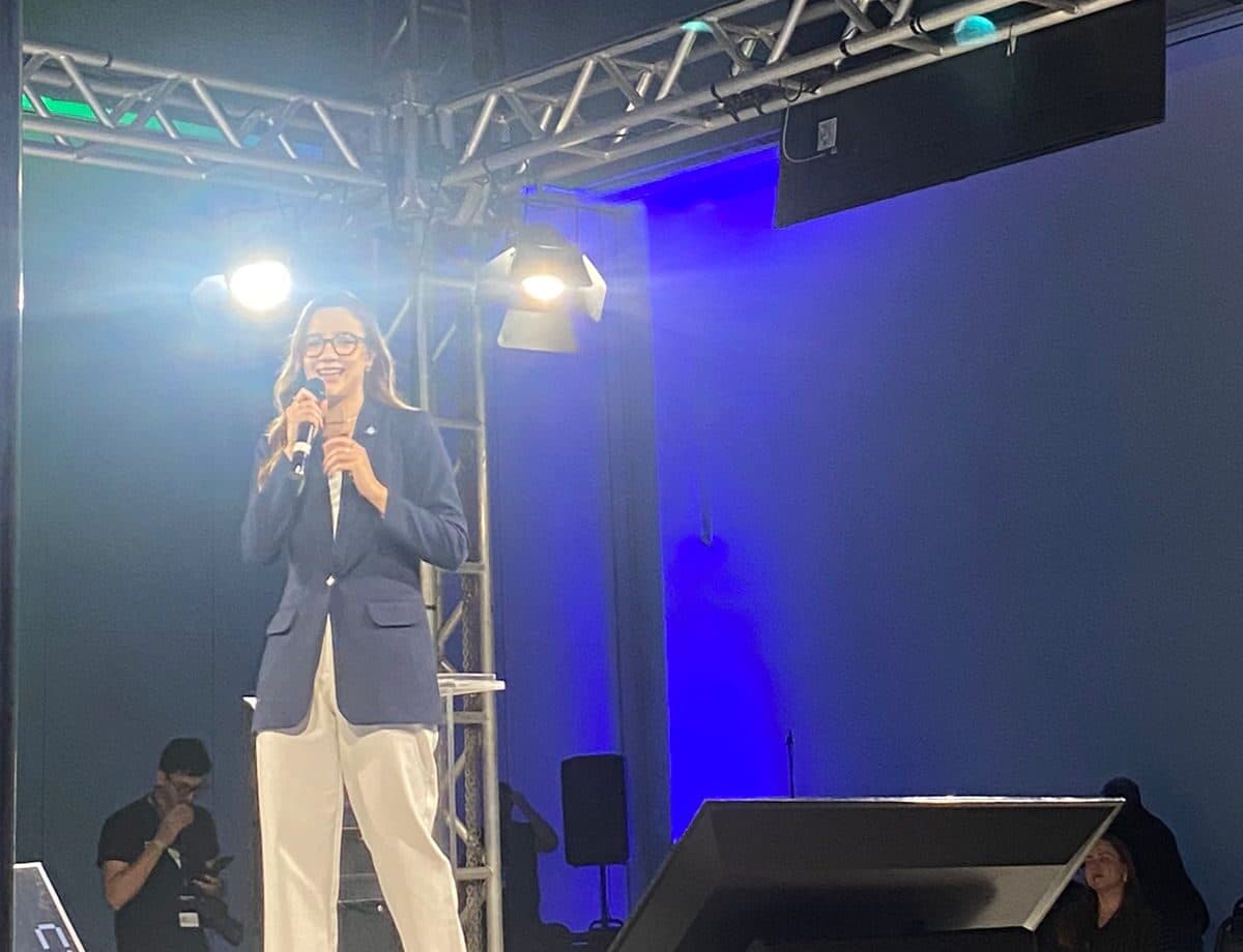 Inovação com raízes: palestra de Iasmin Garcia destaca sucessão e modernização no Amazon IA Summit 2025