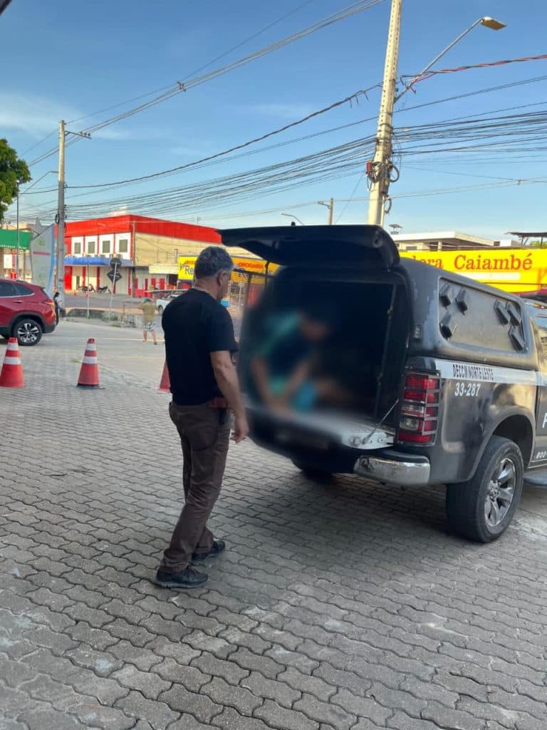 Grávida sofre risco de aborto após ser agredida pelo ex com socos e chutes em Manaus