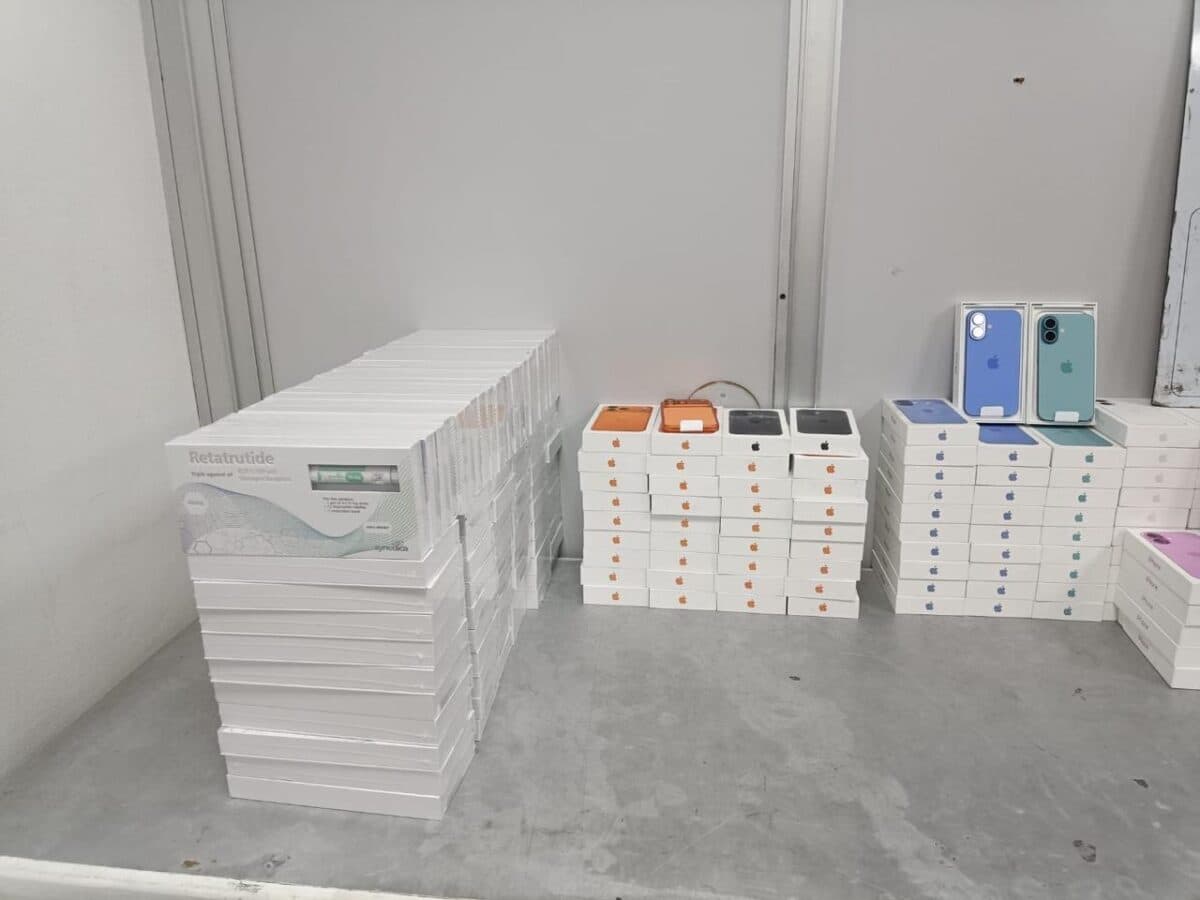 Canetas emagrecedoras e 2 mil Iphones são apreendidos no Aeroporto de Manaus