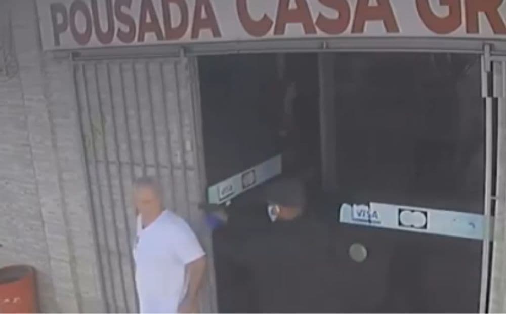 Condenado por estupro e morte de criança é executado um dia após deixar prisão