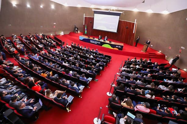 Amazonas fortalece atuação contra desinformação em seminário da Justiça Eleitoral