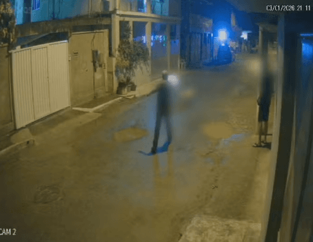 Cachorro é morto a tiros ao defender tutor de agressão no RJ