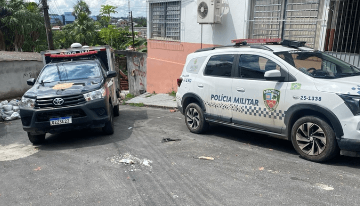 Vizinho sente forte odor e corpo em decomposição é descoberto no bairro Redenção