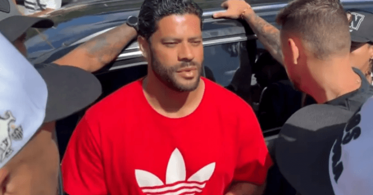 Negociação entre Atlético e Fluminense por Hulk entra em impasse