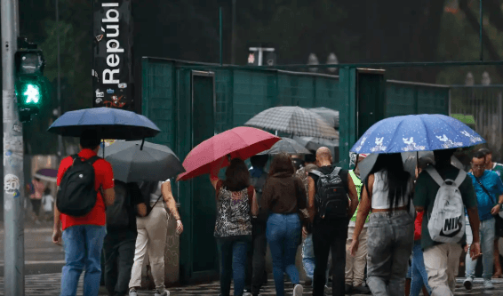 Amazonas entra em alerta com previsão de chuvas fortes e risco de alagamentos