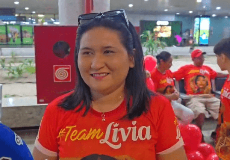 “Foi a escolha certa”, diz esposa de Lívia sobre desistência do Quarto Branco por R$ 50 mil no BBB 26