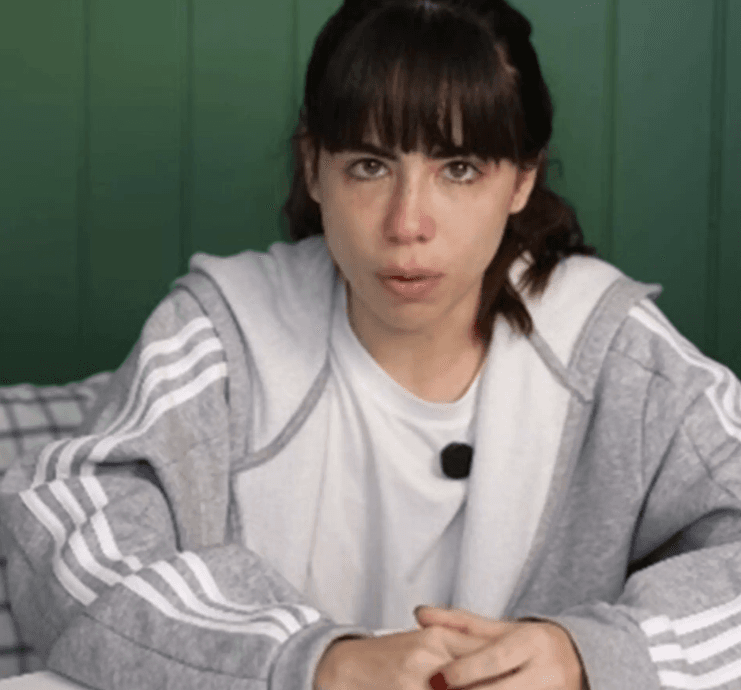 Atriz denuncia assalto em SP e exibe ferimento na mão