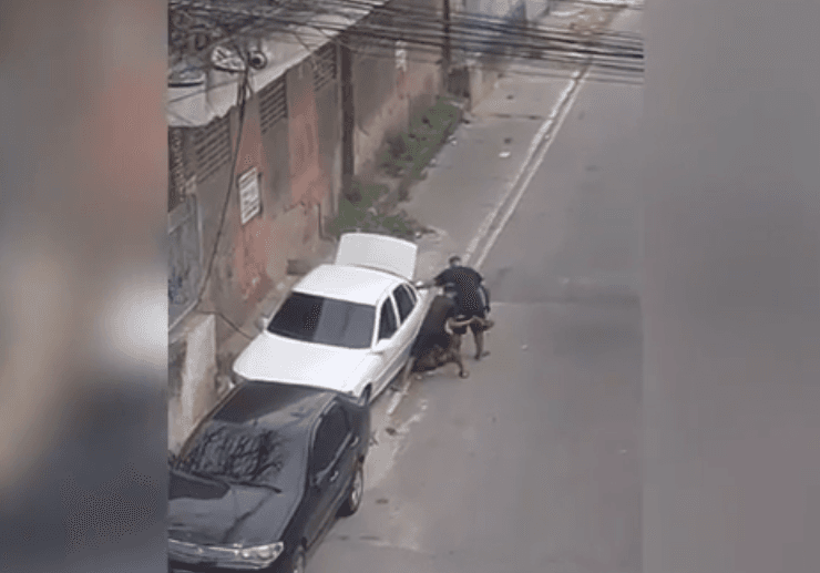 Tentativa de furto termina com homem espancado no Rio de Janeiro