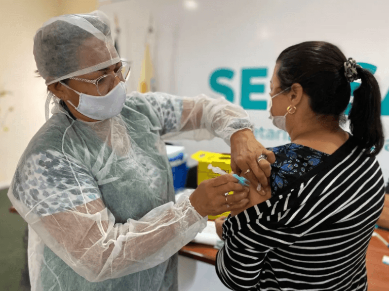 Mais de 70% de crianças, idosos e gestantes ainda não se vacinaram contra a gripe em Manaus