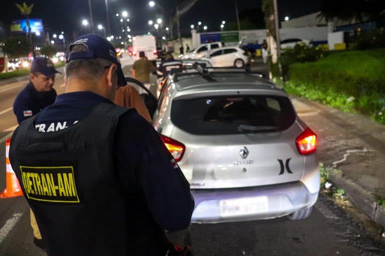 Detran registra mais de 700 infrações no final de semana em Manaus