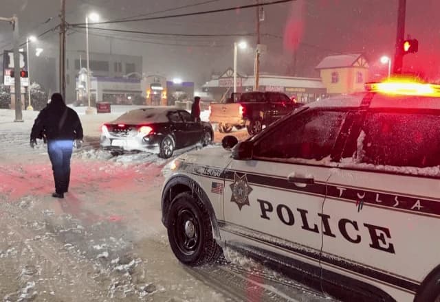 Megatempestade de inverno paralisa EUA, atinge 180 milhões de pessoas e deixa 21 estados em emergência