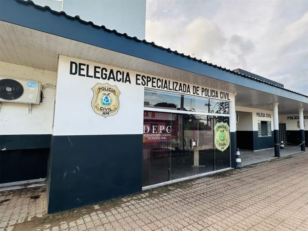 Homem esfaqueia esposa após ser impedido de beber no interior do Amazonas