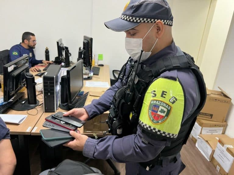 Levantamento da SSP aponta queda em 32% de roubos de celulares no Amazonas