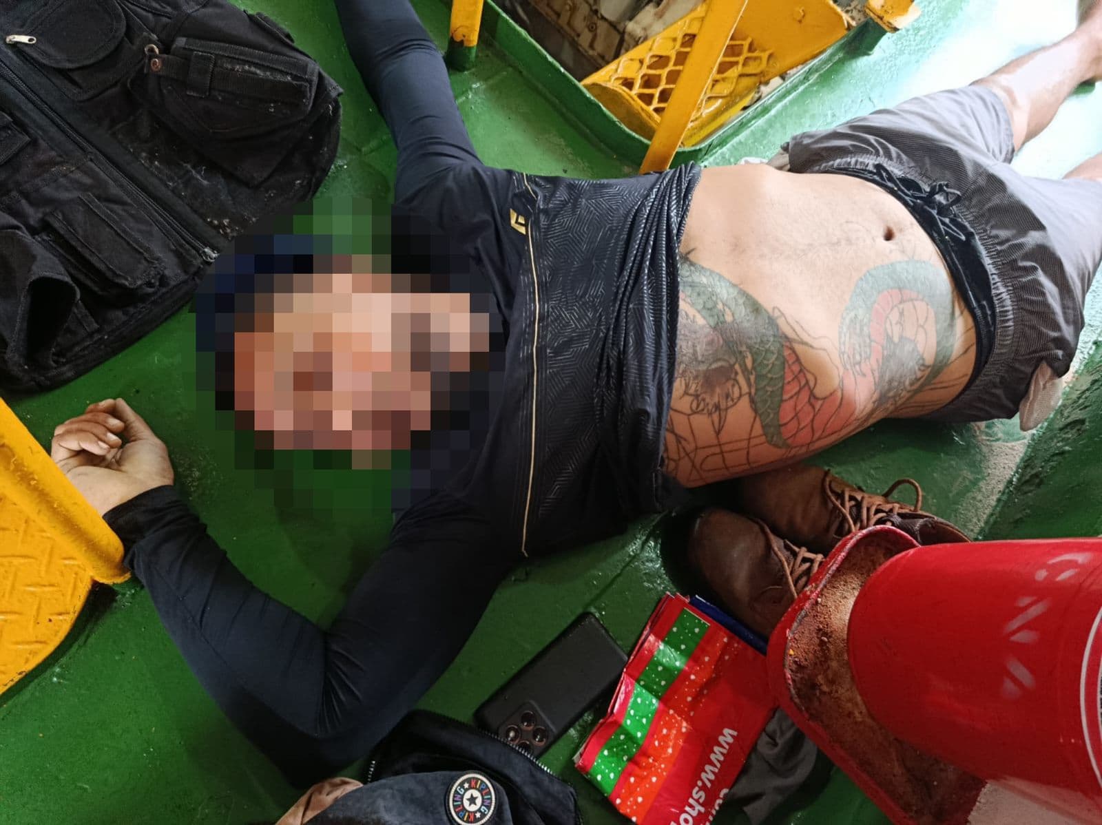 Bandidos assaltam balsa e sequestram comandante no rio Madeira