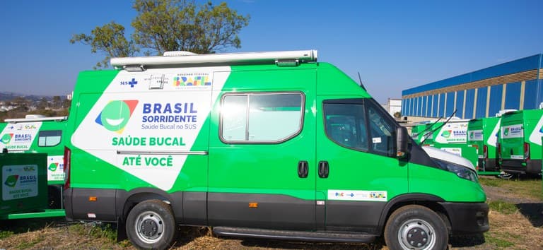 Amazonas garante reforço na saúde bucal com recursos federais para unidades odontológicas móveis
