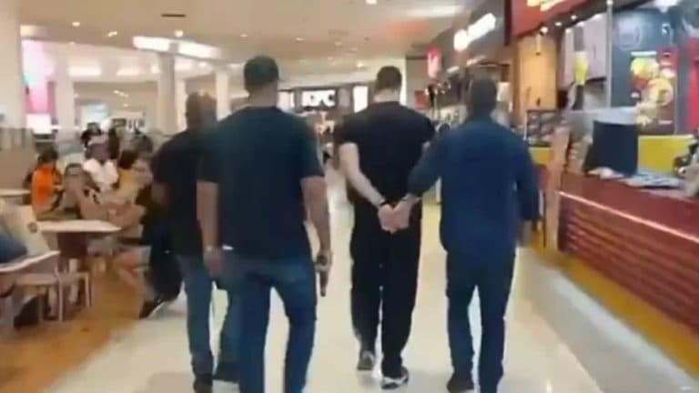 Homem é preso por importunação sexual após mãe se passar por filha em conversa no celular